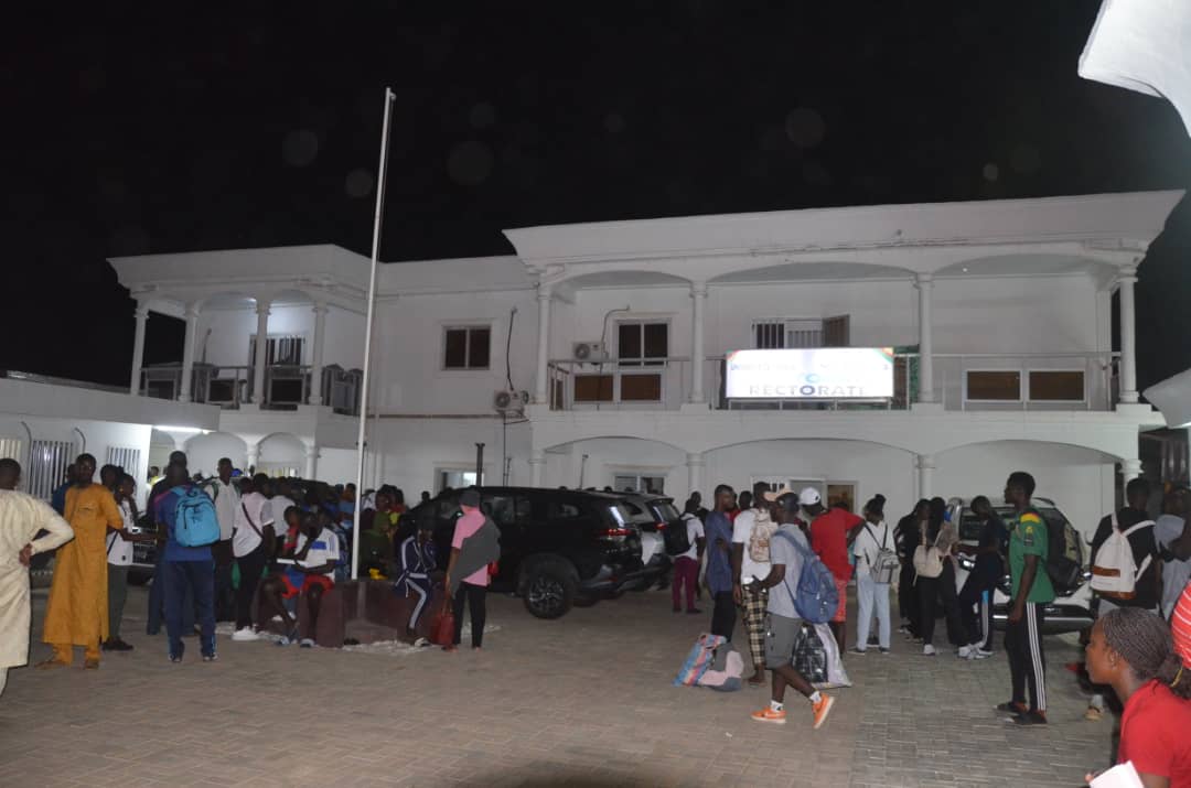 Départ des athlètes de l'Université de Garoua ce 26/04/2023 pour Ngaoundéré pour assister pour sa première fois à la 23e edition des Jeux Universitaires.